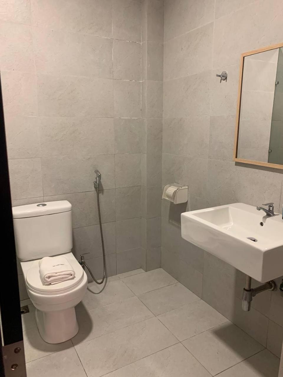 The Daily Hotel Kota Kinabalu Eksteriør billede
